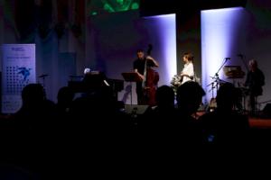 Warownym Grodem na jazzowo. Jagodziński Trio z udziałem Agnieszki Wilczyńskiej, fot. A. Macewicz