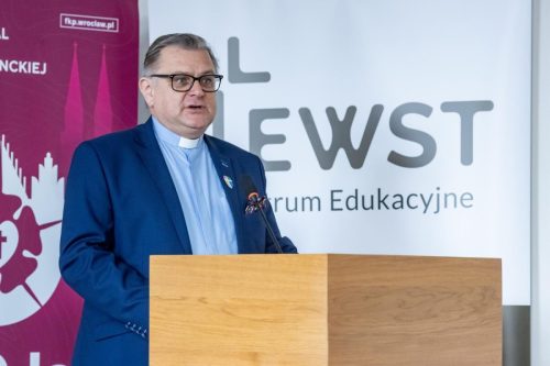 Wiara – wczoraj i dziś. Konferencja naukowa EWST i PWT fot. A. Macewicz