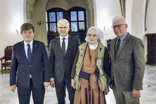 “Being for Others” — Bonhoeffer Gala. Photo L. Nauka